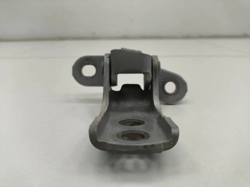 Петля двери передней правой верхняя Toyota Corolla E180 2013>