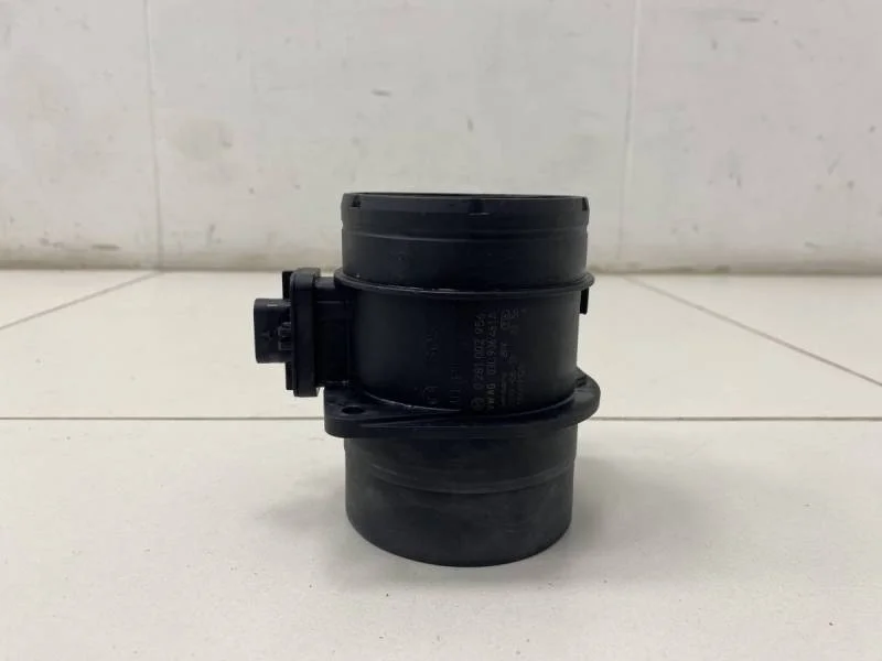 Датчик расхода воздуха (массметр, дмрв) Volkswagen Multivan T6 2015 - 2019