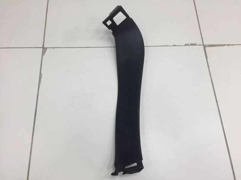 Обшивка двери багажника Nissan X-Trail (T31) 2007-2014