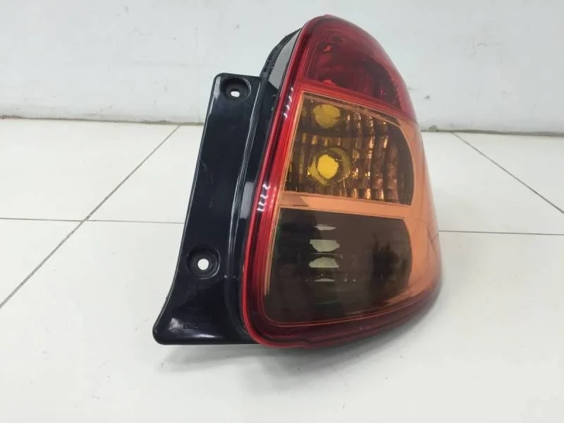 Фонарь задний правый Suzuki SX4 2006-2013