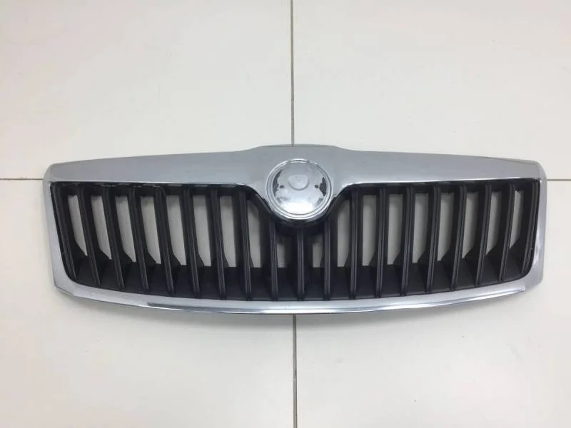 Решетка радиатора Skoda Octavia (A5 1Z-) 2004-2013