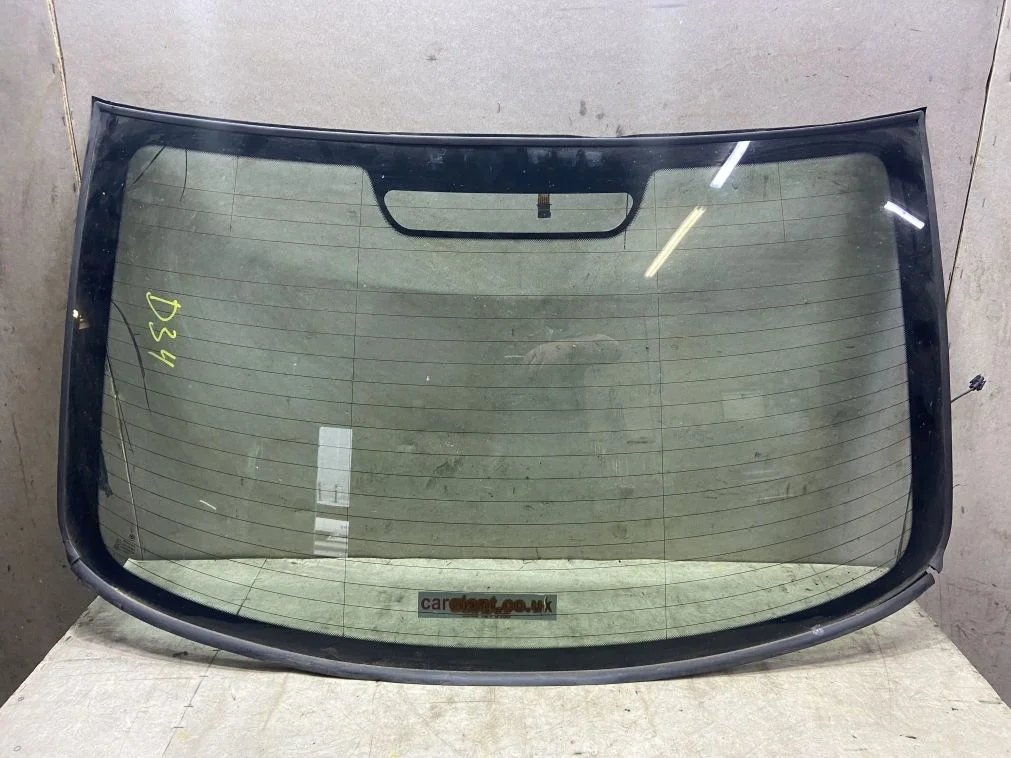 Стекло заднее BMW 3 E90