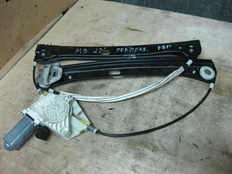 Стеклоподъемник электрический Mercedes-Benz S-Class 2004 2217200246 СЕДАН M272.974, передний правый