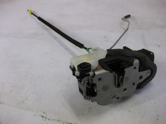 Замок двери Chevrolet Cruze 2013 13579557, задний правый