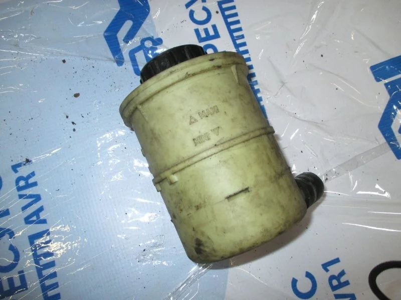 Бачок гидроусилителя руля Renault Megane 1997 7700795347 1.6