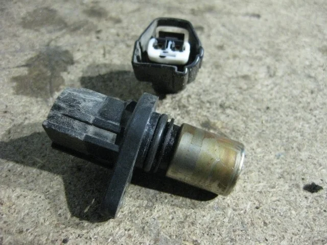 Датчик распредвала Toyota Corolla 2002 9091905026 4ZZ-FE