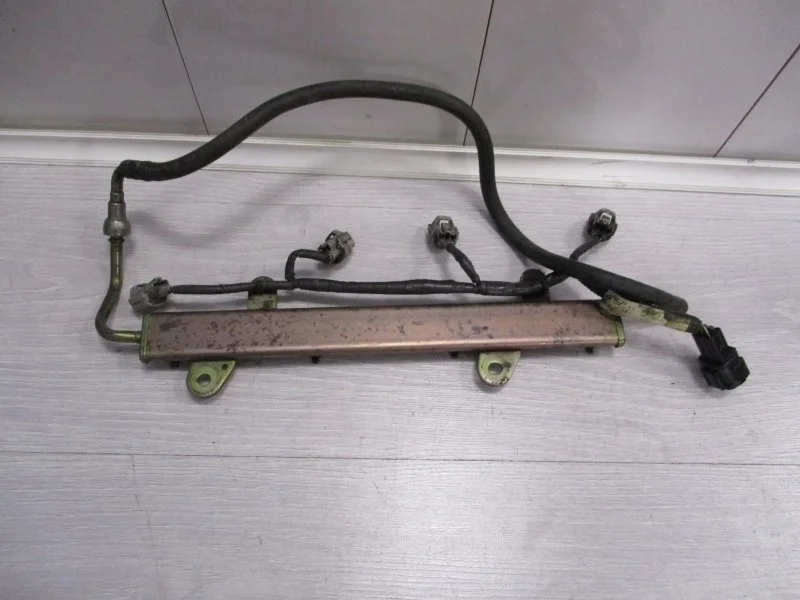 Рампа топливная Nissan X-Trail 2004 17520AU400 ВНЕДОРОЖНИК QR20DE