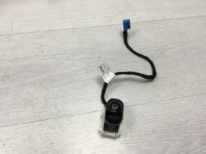 Блок управления стеклоподъемником Mercedes-Benz C-Class 2001 A2038200210 УНИВЕРСАЛ 61196230477321, задний правый