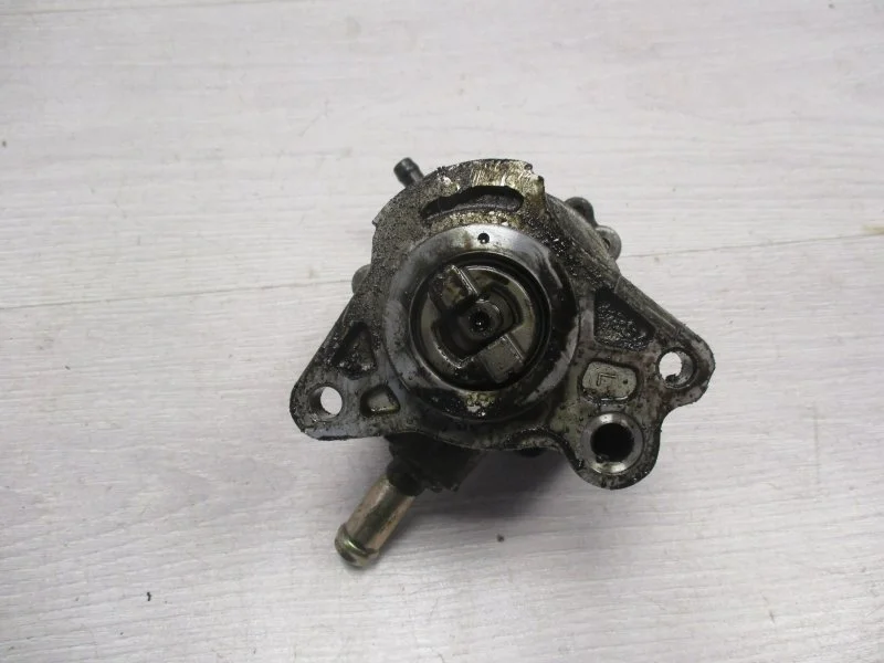 Насос вакуумный Toyota Rav4 2003 2930027020 ВНЕДОРОЖНИК 1CDFTV