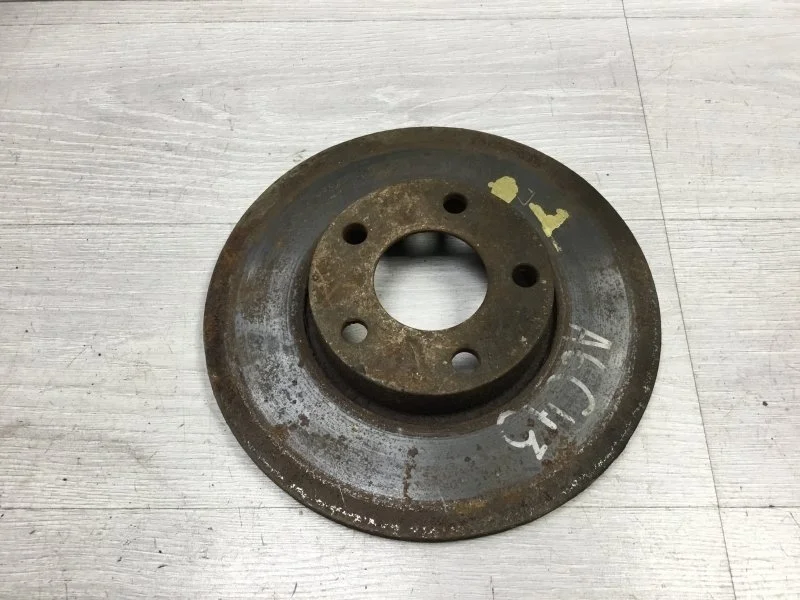 Диск тормозной Audi 100 1994 4B0615301B 2.3, передний