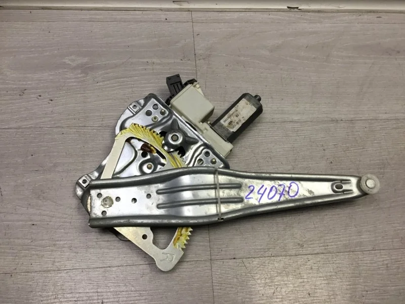 Стеклоподъемник электрический Toyota Avensis 2003 6983005100 1.8, задний правый