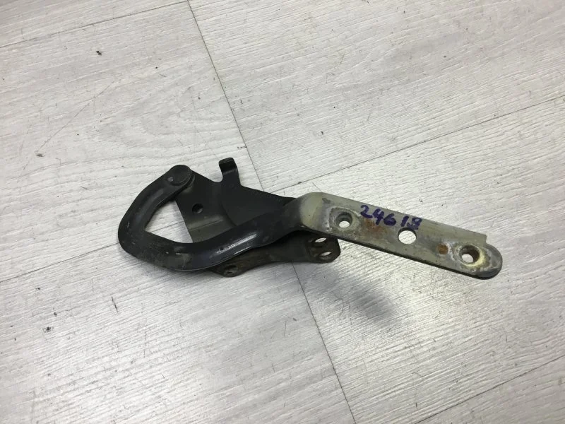 Петля капота Mercedes-Benz Vito 2004 A6397500351 ФУРГОН OM 646.982, правая