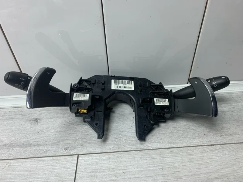 Переключатель поворотов и дворников стрекоза Citroen Grand Picasso 2007 6242HL 1.6
