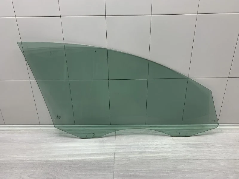 Стекло двери Volkswagen Passat B6 2007 3C4845201B УНИВЕРСАЛ BLS, переднее левое