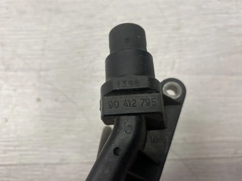 Датчик распредвала Opel Vectra B 2001 90412795 УНИВЕРСАЛ 1.6