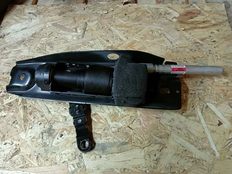 Ремень безопасности Volvo Xc70 2012 39811480 УНИВЕРСАЛ D 5244 T17, передний правый