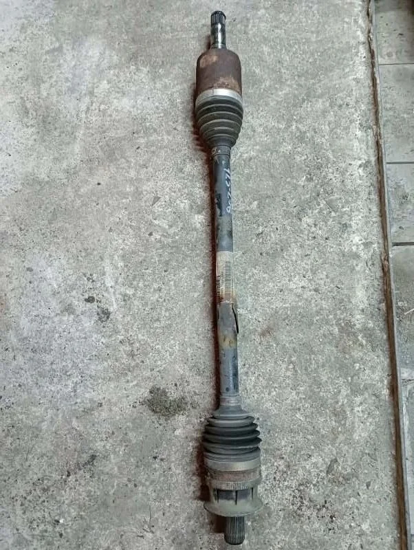 Полуось Volvo Xc70 2012 31325135 УНИВЕРСАЛ D 5244 T17, задний правый