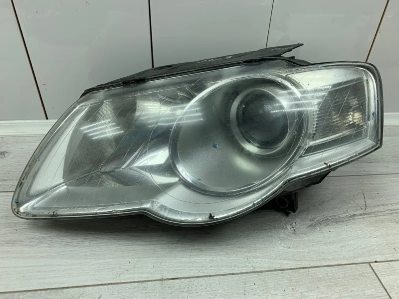 Фара Volkswagen Passat 2008 3C0941005AB УНИВЕРСАЛ BLS, передняя левая