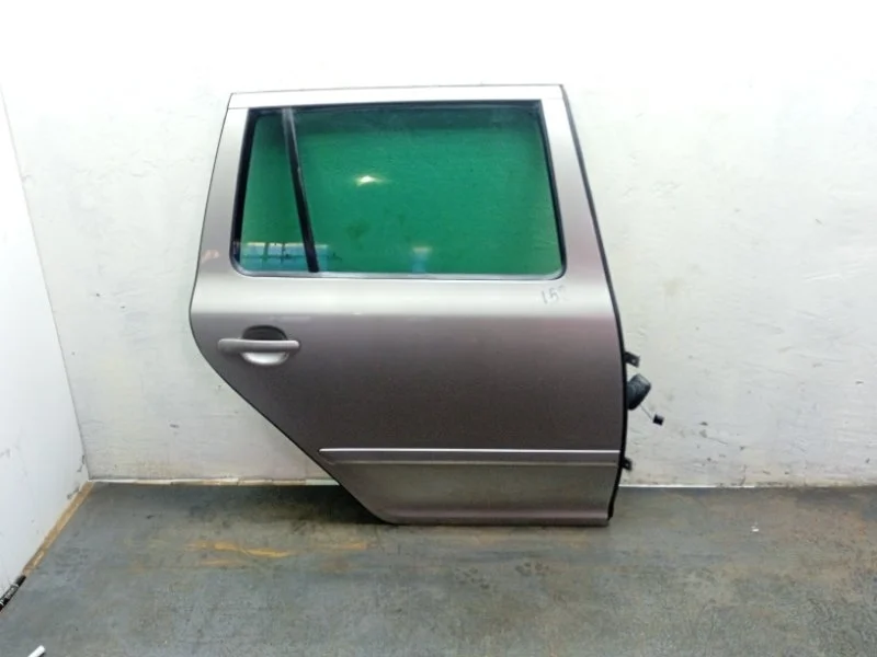 Дверь Skoda Octavia 2013 1Z9833056 УНИВЕРСАЛ CAYC, задняя правая