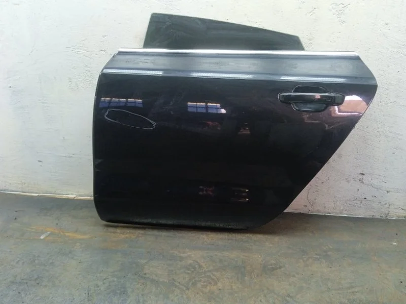 Дверь Audi A7 2010 4G8833051A СЕДАН CDUC, задняя левая
