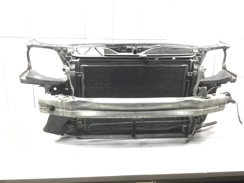 Кассета радиаторов в сборе Audi A4 2008 8E0121251A УНИВЕРСАЛ BPW