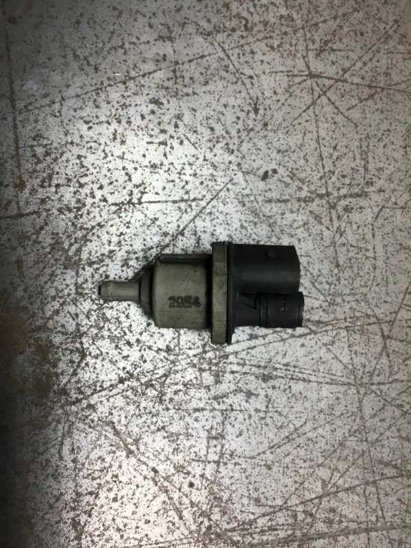 Вакуумный электромагнитный клапан Audi A3 2005 058133517B ХЭТЧБЕК BGU