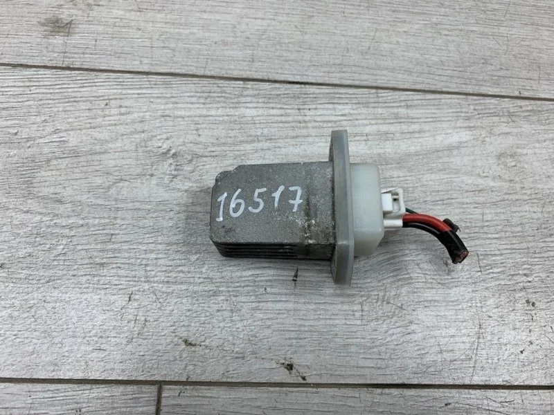 Реле вентилятора печки Nissan Qashqai 2007 2722670T03 КРОССОВЕР M9R