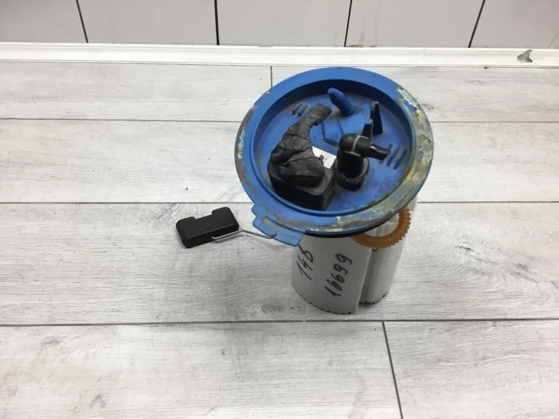 Насос топливный электрический Volkswagen Passat 2012 5Q0919051M УНИВЕРСАЛ CAYC