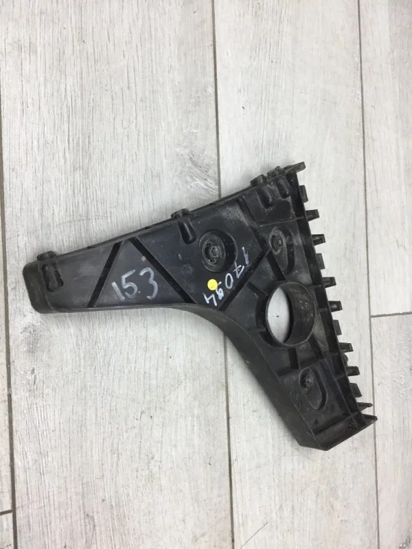 Кронштейн бампера Audi A7 2010 4G8807453 СЕДАН CDUC, задний левый