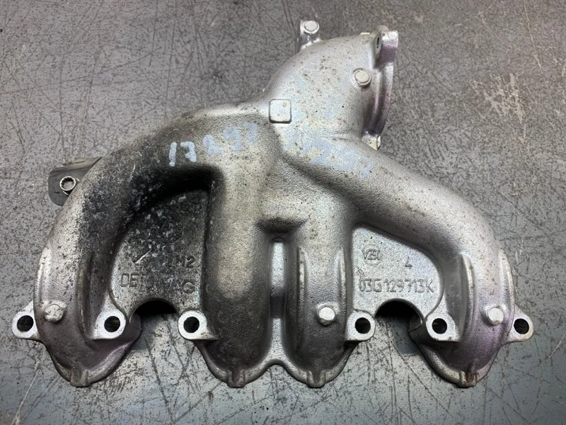 Впускной коллектор Volkswagen Golf 2006 03G129713K ХЭТЧБЕК BLS