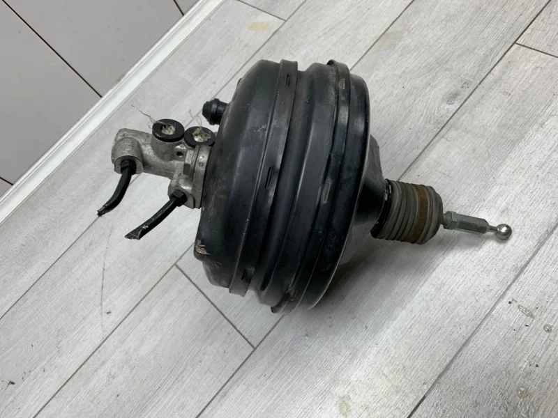 Вакуумный усилитель тормозов Audi A4 2004 8E0612105P УНИВЕРСАЛ ALZ