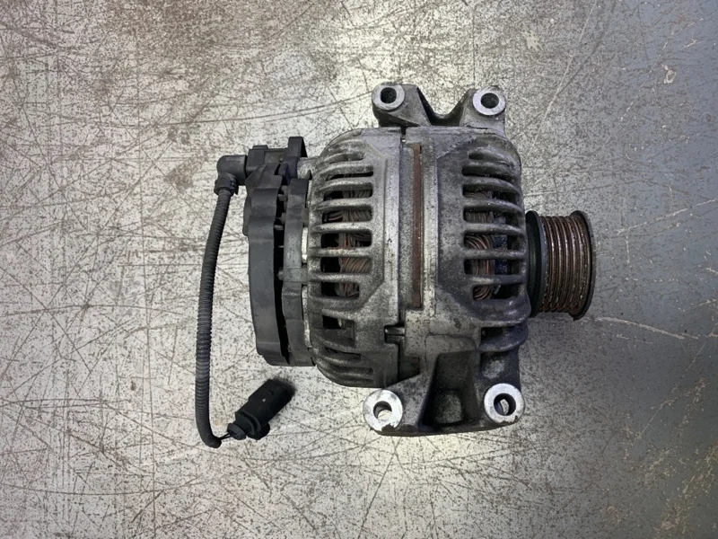 Генератор Audi A4 2005 06B903016P УНИВЕРСАЛ ALZ