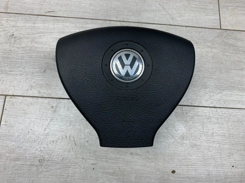 Подушка безопасности в руль Volkswagen Passat 2008 1K0880201BS УНИВЕРСАЛ BLS