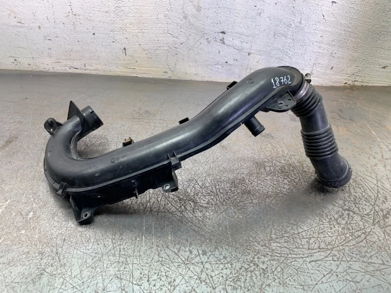 Патрубок водяной фланец Ford S-Max 2011 748A2BR00A МИНИВЭН UFWA