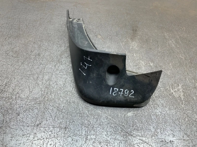 Брызговик Nissan Qashqai 2013 63851BR01A КРОССОВЕР R9M