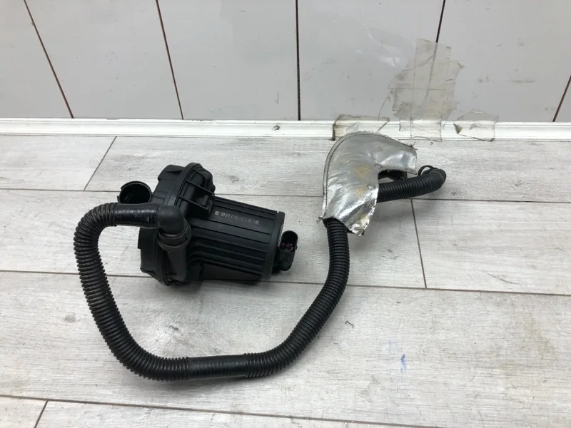 Насос продувки катализатора Audi A4 2004 8E0906613D УНИВЕРСАЛ ALZ