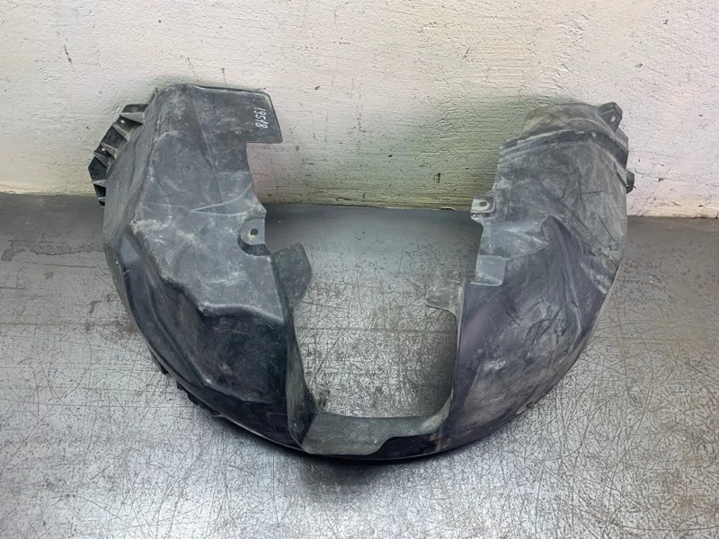 Защита крыла пластмассовая (подкрылок) Ford S-Max 2011 1796231 МИНИВЭН UFWA, передняя левая