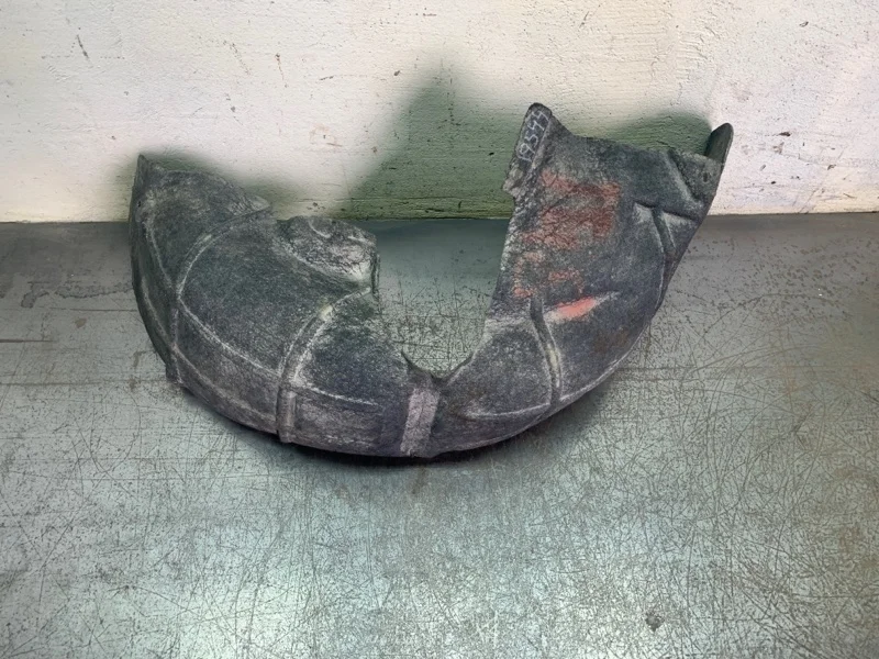 Подкрылок Volkswagen Passat 2012 3AA810971B УНИВЕРСАЛ CAYC, задний левый