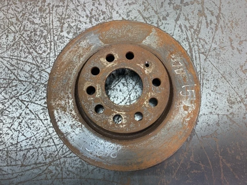 Диск тормозной Volkswagen Golf 2007 1K0615301AK УНИВЕРСАЛ BLS, передний левый