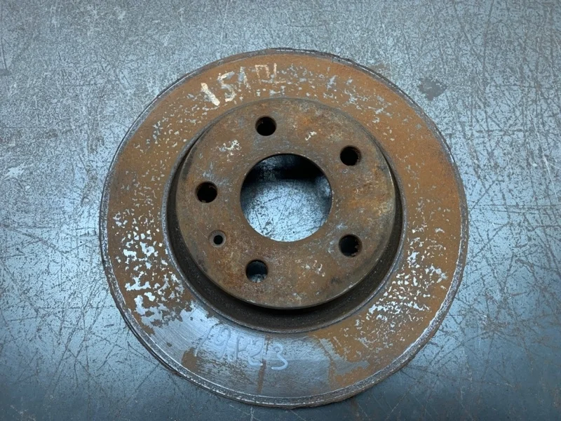 Диск тормозной Volkswagen Golf 2005 1K0615301AK ХЭТЧБЕК BGU, передний левый