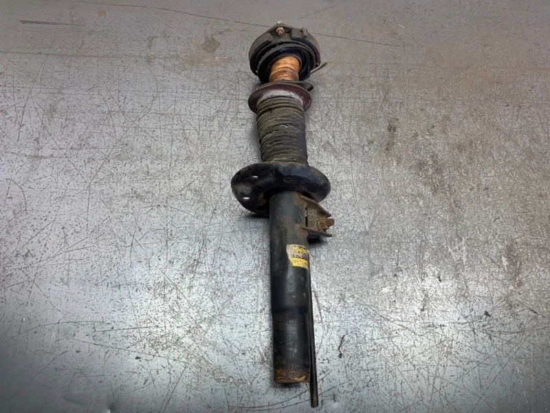 Амортизатор подвески Skoda Octavia 2013 G16496 УНИВЕРСАЛ CAYC, передний