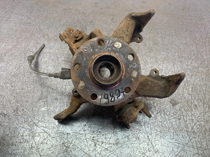 Ступица с АБС Volkswagen Golf 2010 1K0407256T ХЭТЧБЕК CAYB, передняя правая