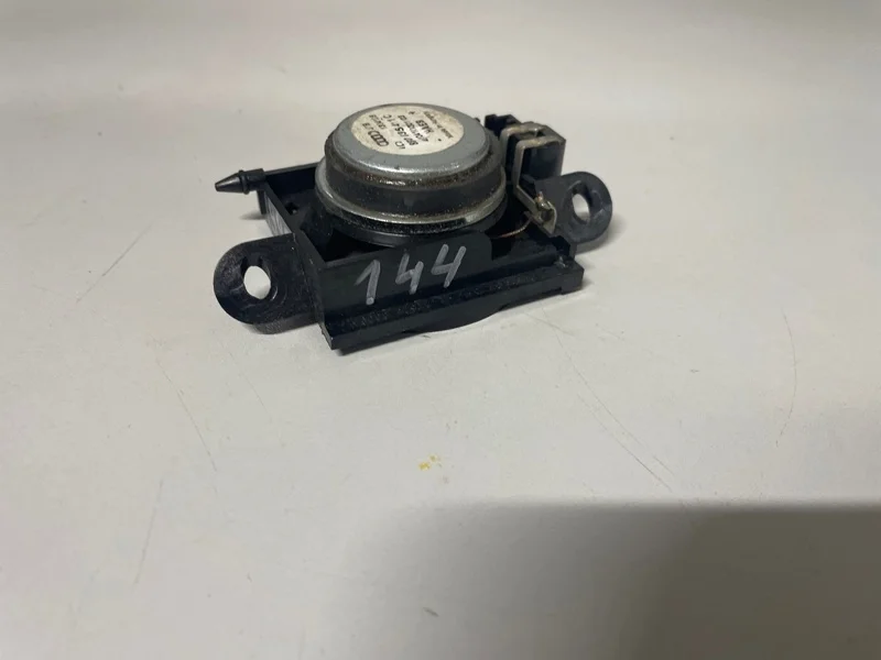 Динамик в торпеду Audi A4 2004 8E0035411C УНИВЕРСАЛ ALZ