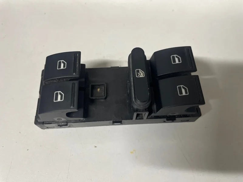 Блок управления стеклоподъемниками Volkswagen Golf 2007 1K4959857B УНИВЕРСАЛ BLS, передний левый