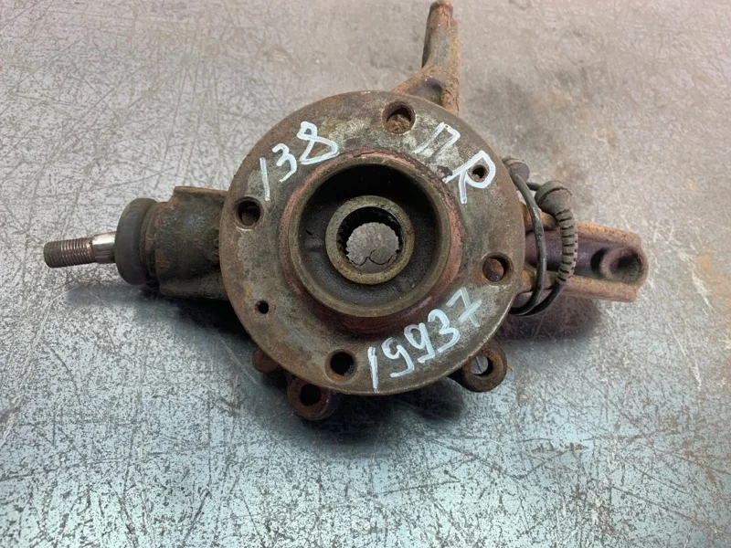 Ступица с АБС Peugeot 3008 2013 364796 ХЭТЧБЕК 9H05 9HR (DV6C), передняя правая