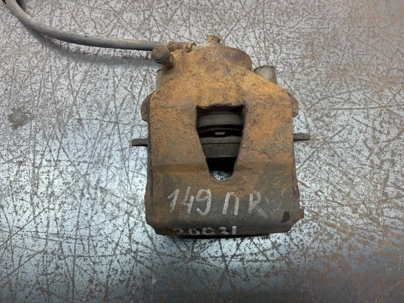 Суппорт тормозной Volkswagen Golf 2010 1K0615124D ХЭТЧБЕК CAYB, передний правый