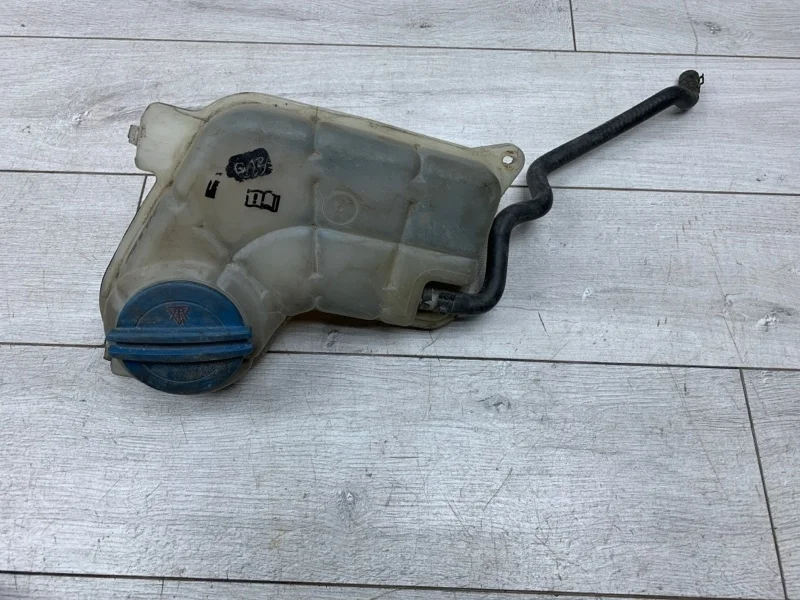 Бачок расширительный Audi A6 2007 8E0121403 УНИВЕРСАЛ BPP