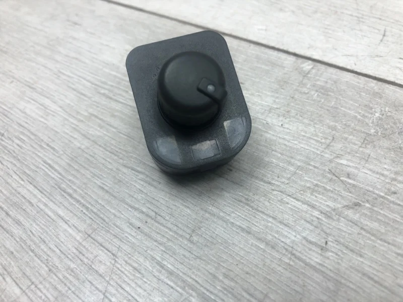 Блок управления зеркалами Audi A6 2007 8E0959565 УНИВЕРСАЛ BPP