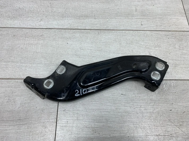 Кронштейн крепления фары Peugeot Partner 2010 P760001T ФУРГОН 9HZ DV6TED4BU, левый