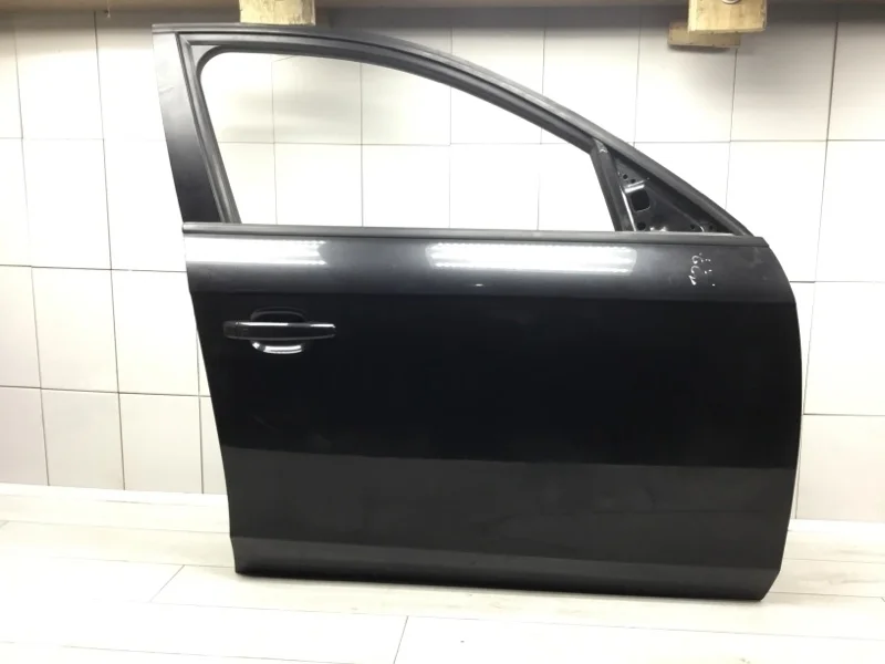 Дверь Audi A4 2008 8K0831052J УНИВЕРСАЛ CAGA, передняя правая